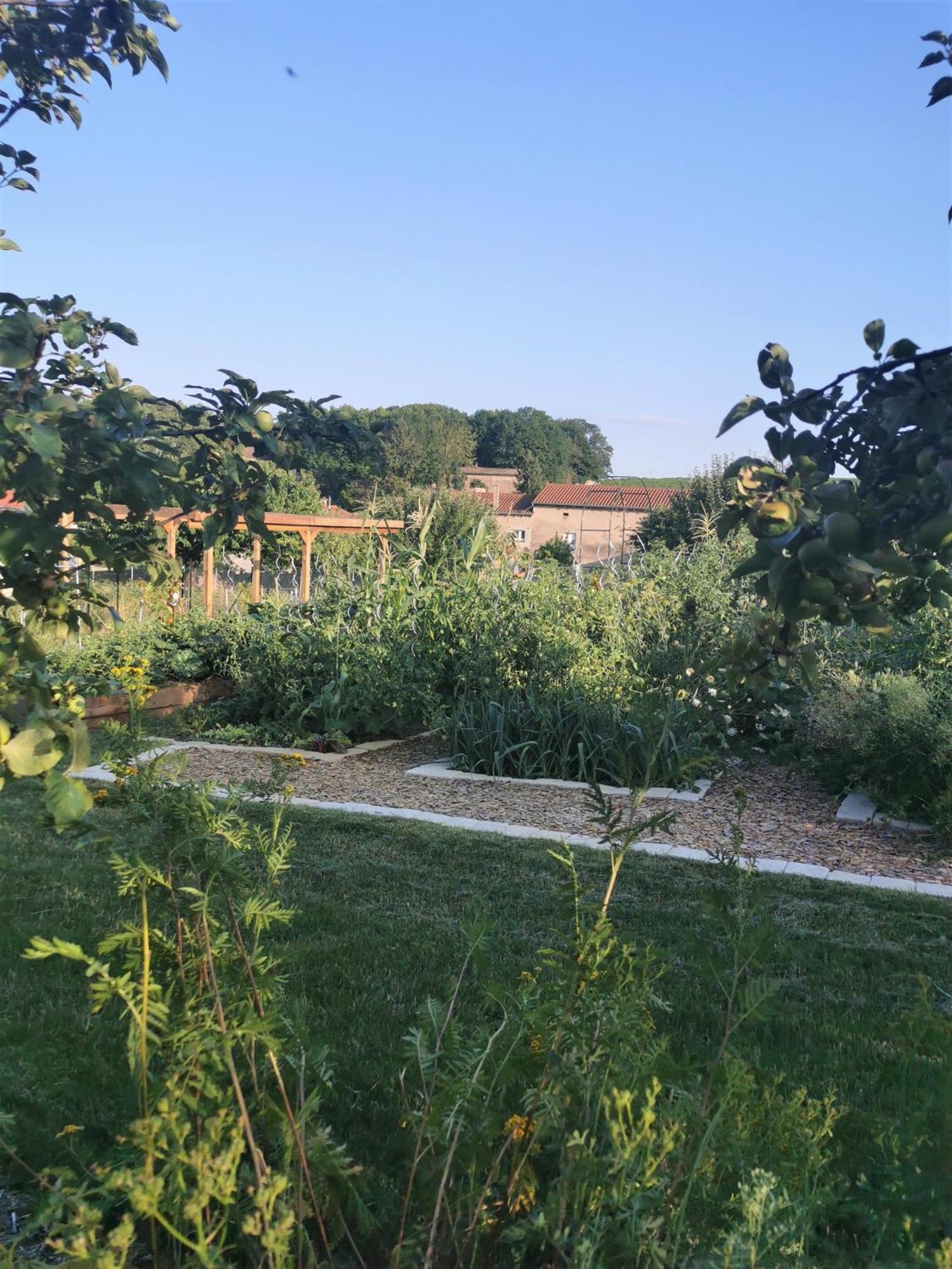 Au Jardin Des Deux Roches Bed & Breakfast Prisse Luaran gambar